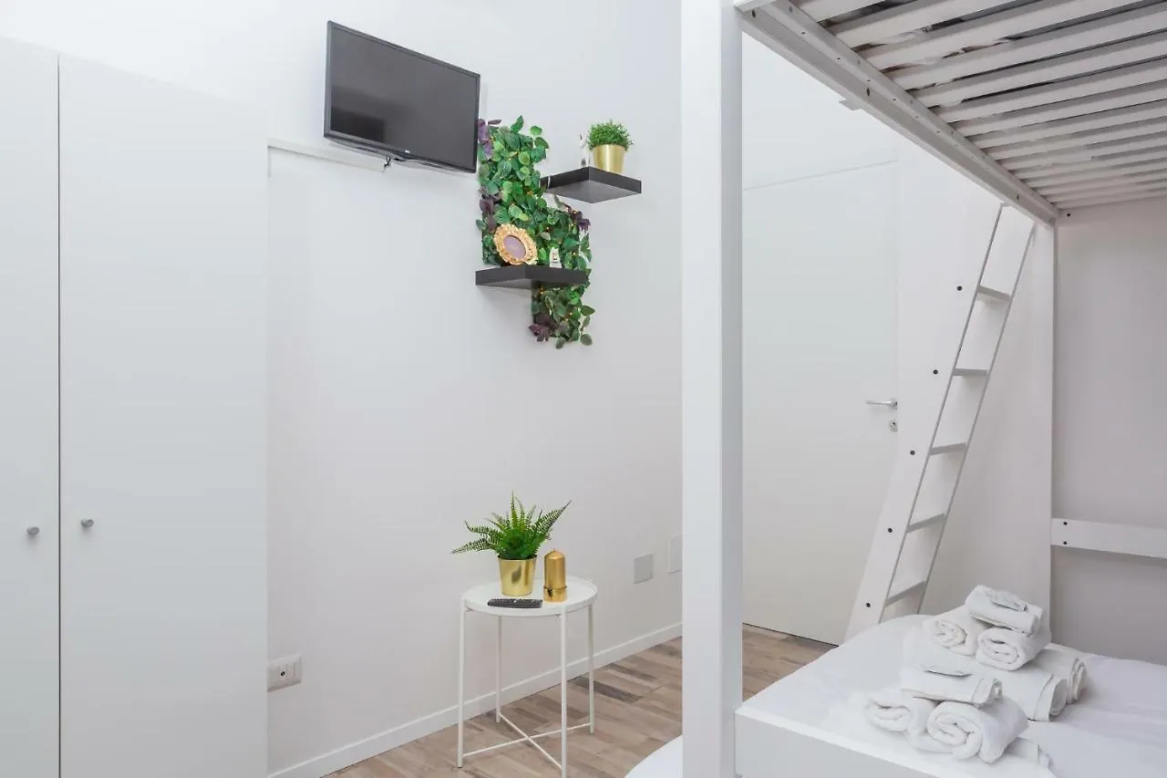 Apartment Paruta 65 Milano Italia