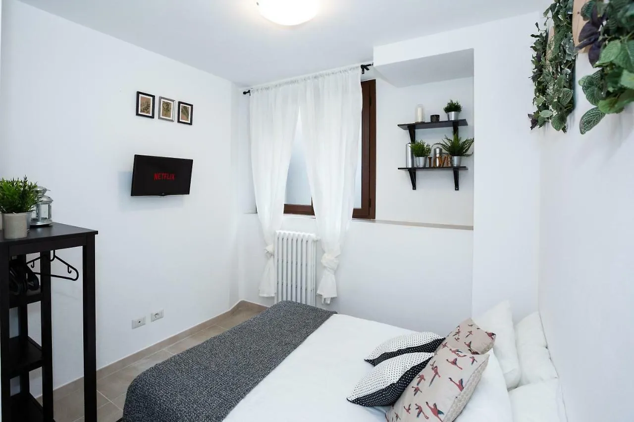 Apartment Paruta 65 Milano Italia
