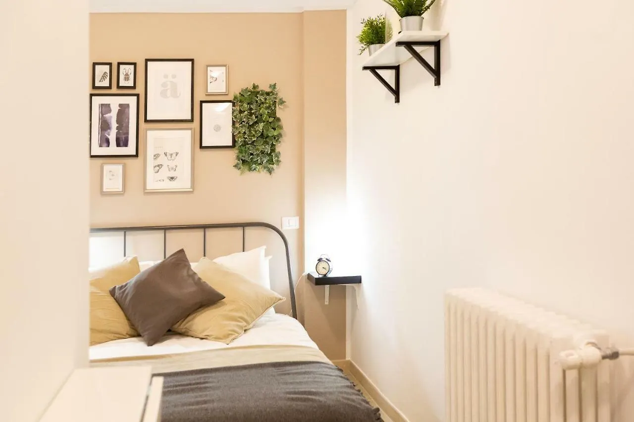 Apartment Paruta 65 Milan